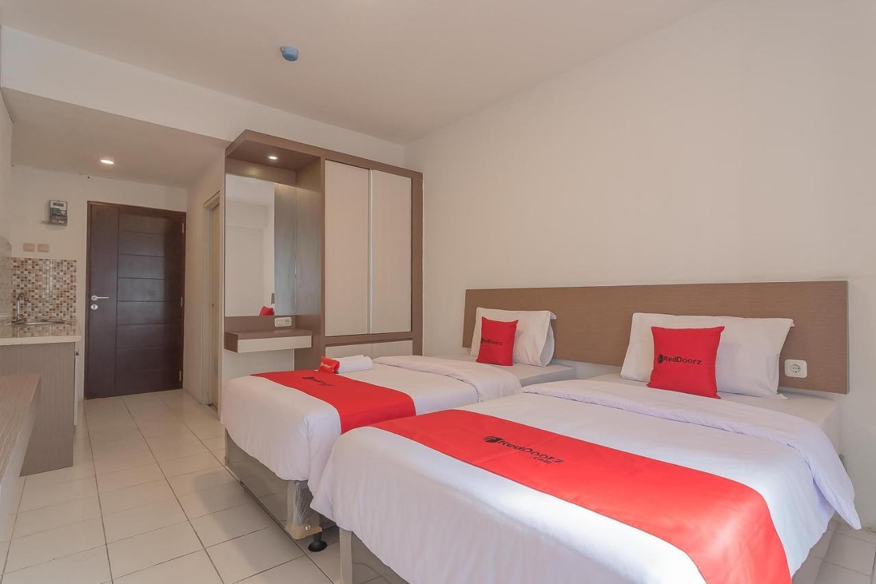 Reddoorz Apartment @ Emerald Towers Bandung Zewnętrze zdjęcie