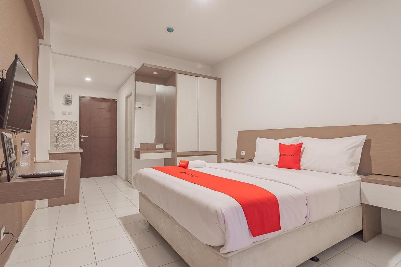 Reddoorz Apartment @ Emerald Towers Bandung Zewnętrze zdjęcie
