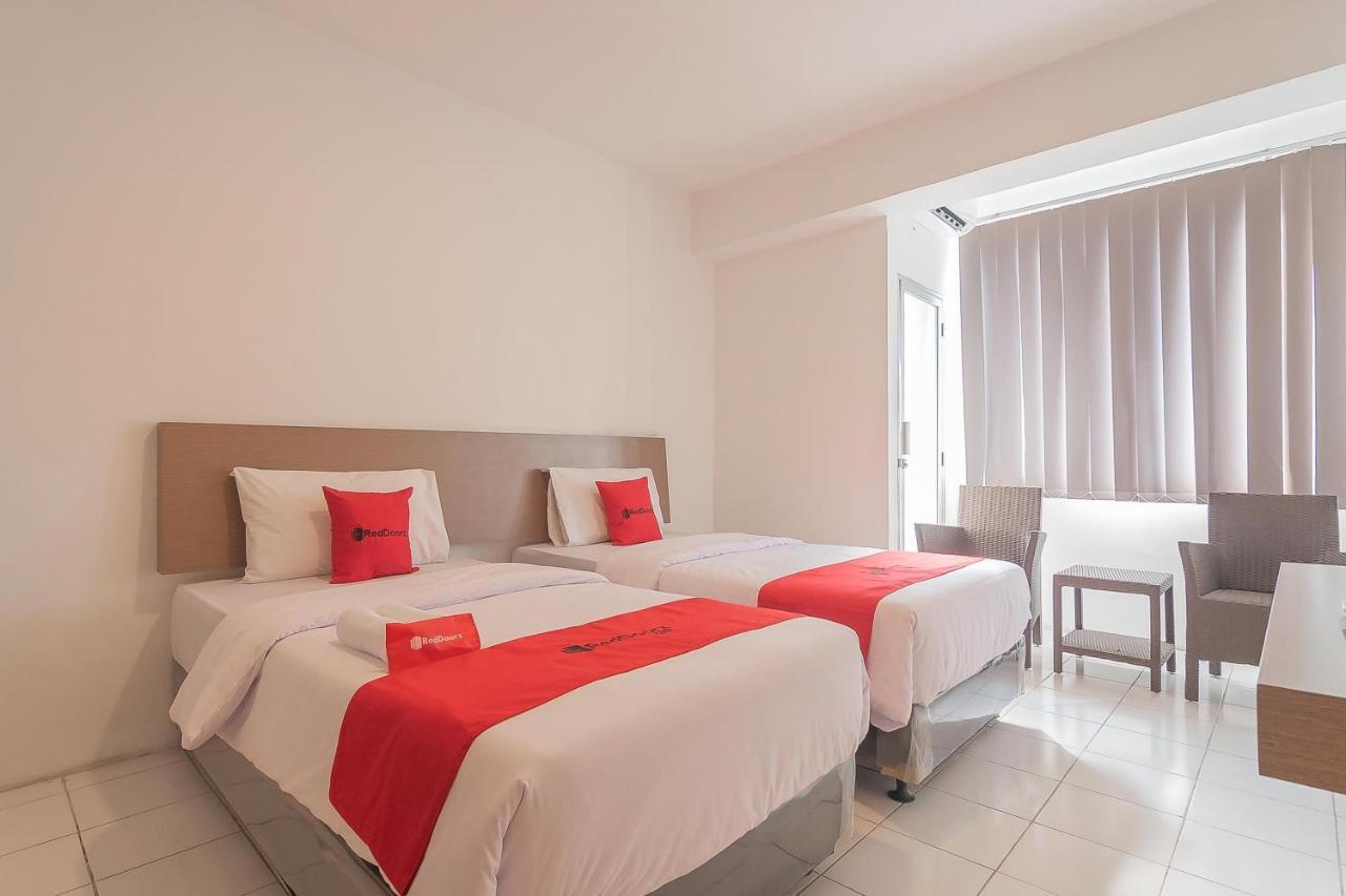 Reddoorz Apartment @ Emerald Towers Bandung Zewnętrze zdjęcie