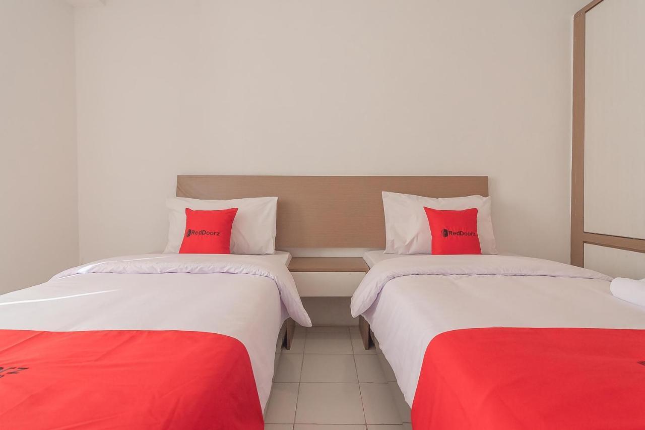Reddoorz Apartment @ Emerald Towers Bandung Zewnętrze zdjęcie
